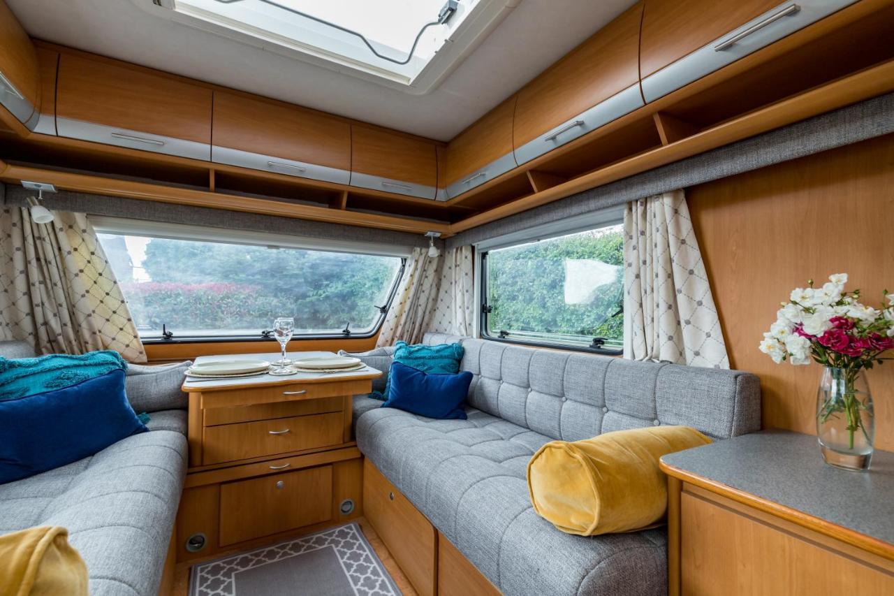 Cosy Caravan On Luxury Campsite Hulme End Exterior photo