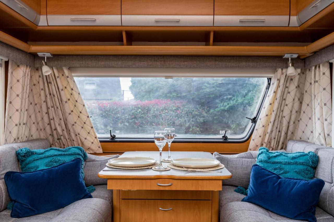 Cosy Caravan On Luxury Campsite Hulme End Exterior photo