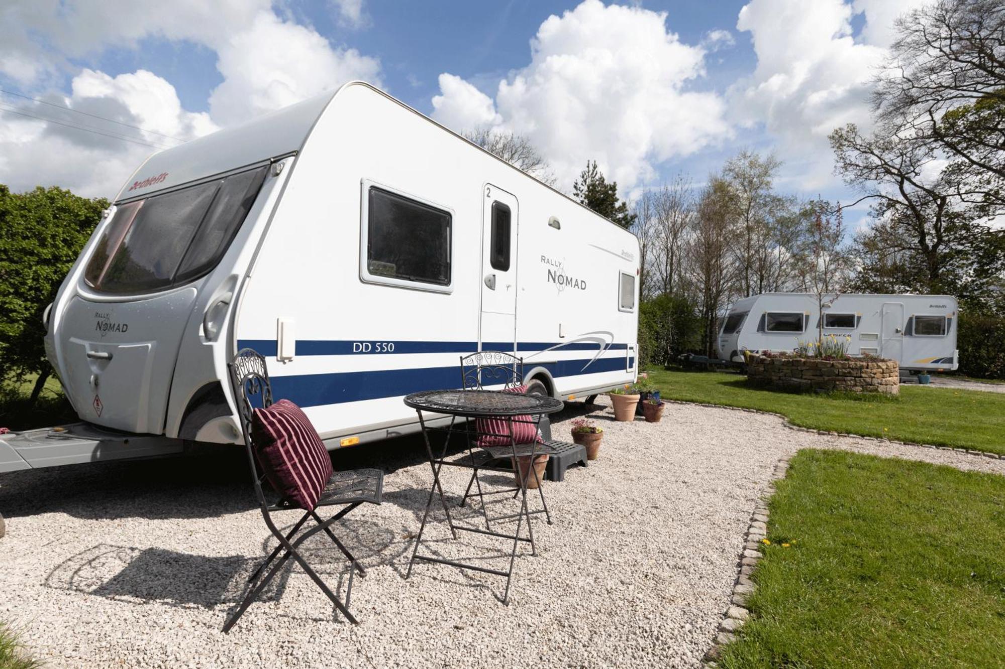 Cosy Caravan On Luxury Campsite Hulme End Exterior photo